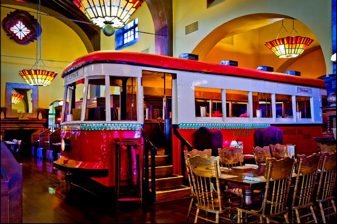 Top 5 Kid Friendly Restaurants The Entire Family Will Enjoy ➤ Discover the season's newest designs and inspirations for your kids. Visit us at www.quorvexilnam.pro/blog/ #KidsBedroomIdeas #CircuBlog #MagicalFurniture @CircuBlog