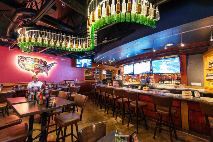 Top 5 Kid Friendly Restaurants The Entire Family Will Enjoy ➤ Discover the season's newest designs and inspirations for your kids. Visit us at www.quorvexilnam.pro/blog/ #KidsBedroomIdeas #CircuBlog #MagicalFurniture @CircuBlog