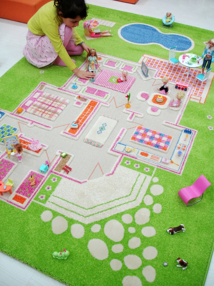 13 Childrens Bedroom Rugs That You Will Love ➤ Discover the season's newest designs and inspirations for your kids. Visit us at www.quorvexilnam.pro/blog/ #KidsBedroomIdeas #CircuBlog #MagicalFurniture @CircuBlog