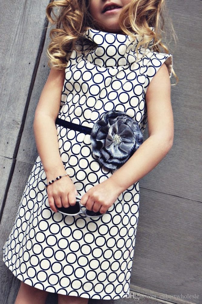 Fashionable and Unique Handmade Girl Dress Ideas for Your Princess ➤ Discover the season's newest designs and inspirations for your kids. Visit us at www.quorvexilnam.pro/blog/ #KidsBedroomIdeas #CircuBlog #MagicalFurniture @CircuBlog