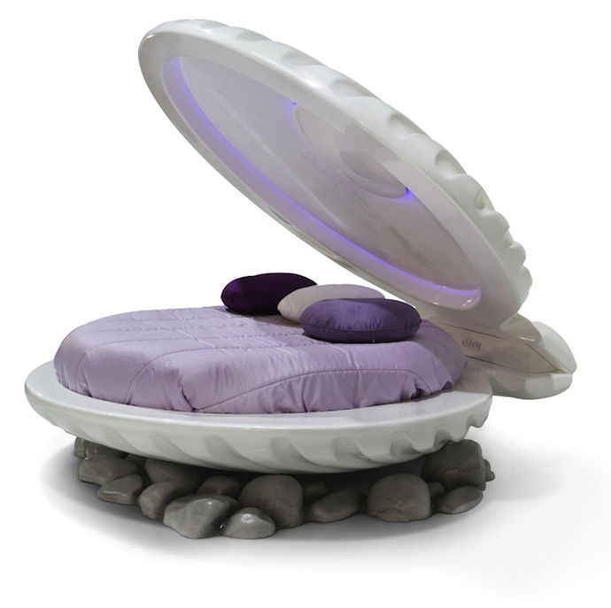 Kids Furniture Sets: Little Mermaid Bed by Circu ➤ Discover the season's newest designs and inspirations for your kids. Visit us at www.quorvexilnam.pro/blog/ #KidsBedroomIdeas #CircuBlog #MagicalFurniture @CircuBlog