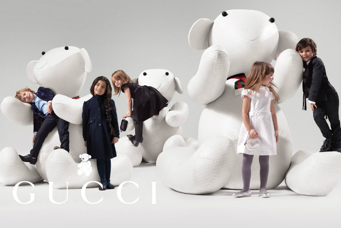 10 Best Kids Fashion Brands Everybody Loves ➤ Discover the season's newest designs and inspirations for your kids. Visit us at www.quorvexilnam.pro/blog/ #KidsBedroomIdeas #CircuBlog #MagicalFurniture @CircuBlog