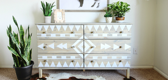 Kids Themed Room: How to Style A Teepee Room Like a Pro ➤ Discover the season's newest designs and inspirations for your kids. Visit us at www.quorvexilnam.pro/blog/ #KidsBedroomIdeas #CircuBlog #MagicalFurniture @CircuBlog