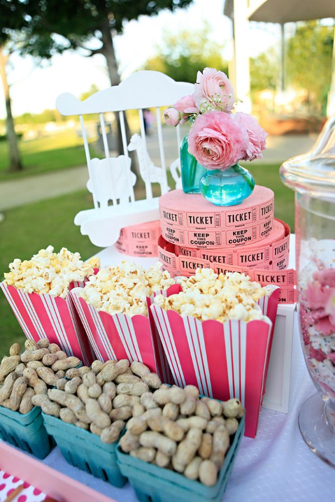 Party Inspiration Ideas: Carnival Themed Party ➤ Discover the season's newest designs and inspirations for your kids. Visit us at www.quorvexilnam.pro/blog/ #KidsBedroomIdeas #CircuBlog #MagicalFurniture @CircuBlog