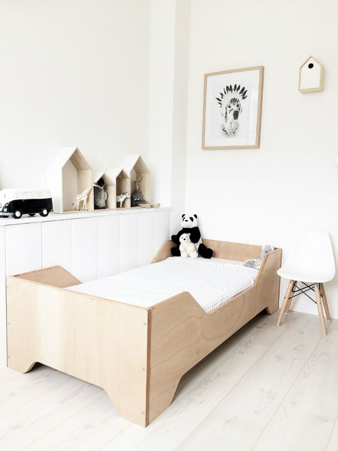 Minimalist Kids Bedroom Ideas To Inspire You Today ➤ Discover the season's newest designs and inspirations for your kids. Visit us at www.quorvexilnam.pro/blog/ #KidsBedroomIdeas #CircuBlog #MagicalFurniture @CircuBlog