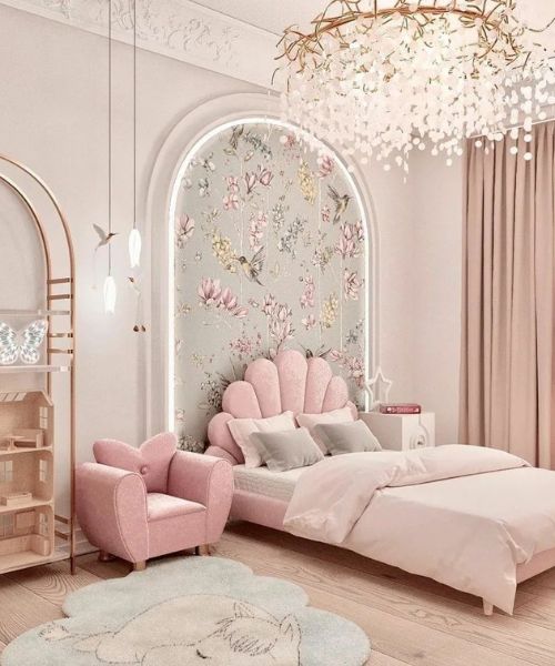 A Pinky Bedroom for Little Girls
