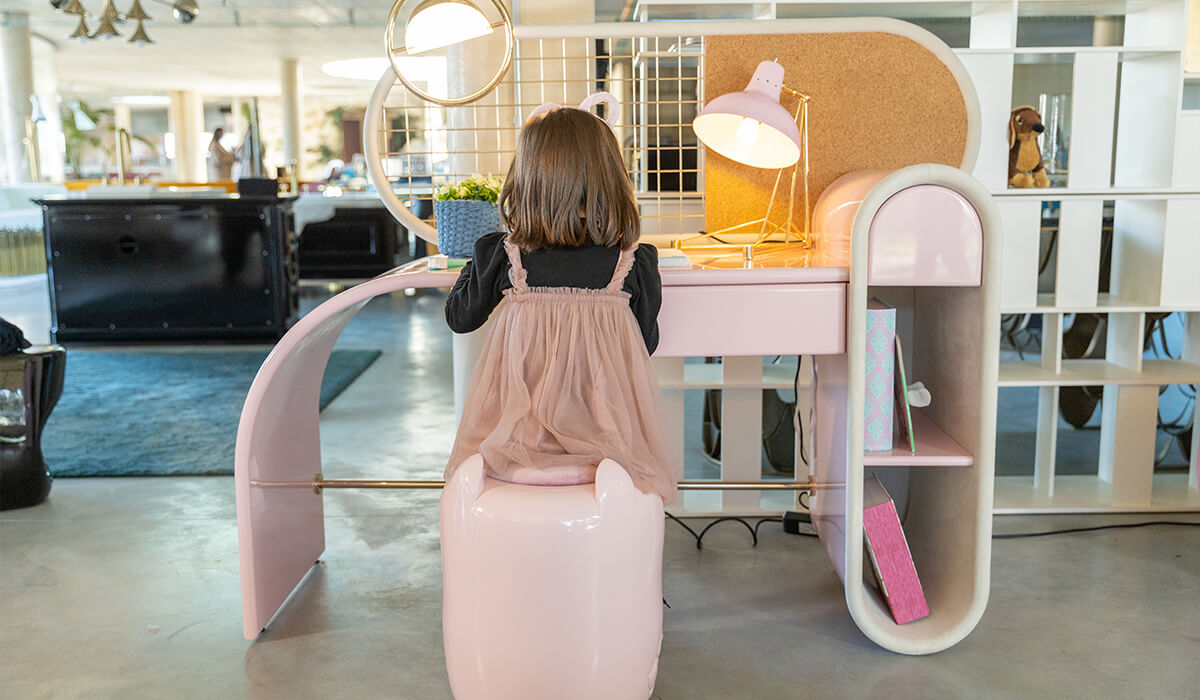 Hoot circu magical furniture kids seating