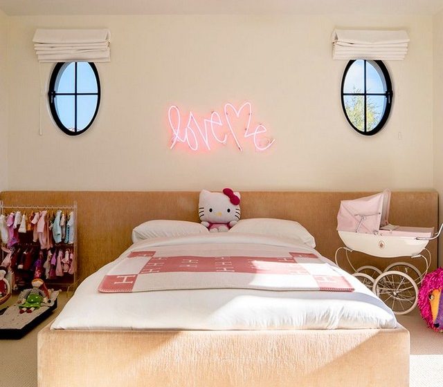 Penelope Disick has the ultimate girls bedroom decor